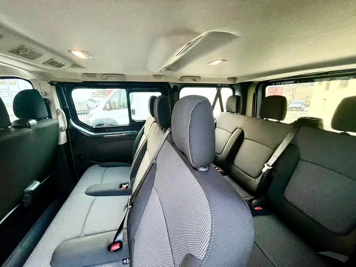 Noleggio-minibus-9-posti-a-Reggio-Emilia