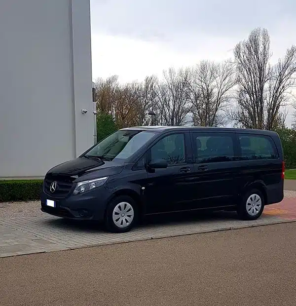 noleggio-minivan-9-posti-a-reggio-Emilia