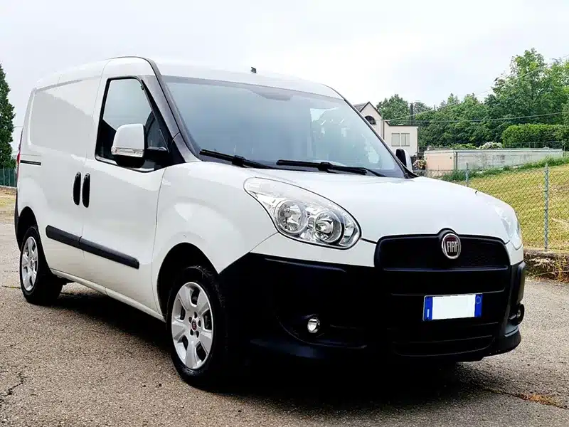 noleggio-caddy-senza-conducente